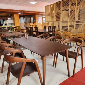 Nhiều doanh nghiệp Việt gặt hái "quả ngọt" khi xuất khẩu online nội thất và mỹ nghệ Nhiều doanh nghiệp Việt gặt hái "quả ngọt" khi xuất khẩu online nội thất và mỹ nghệ